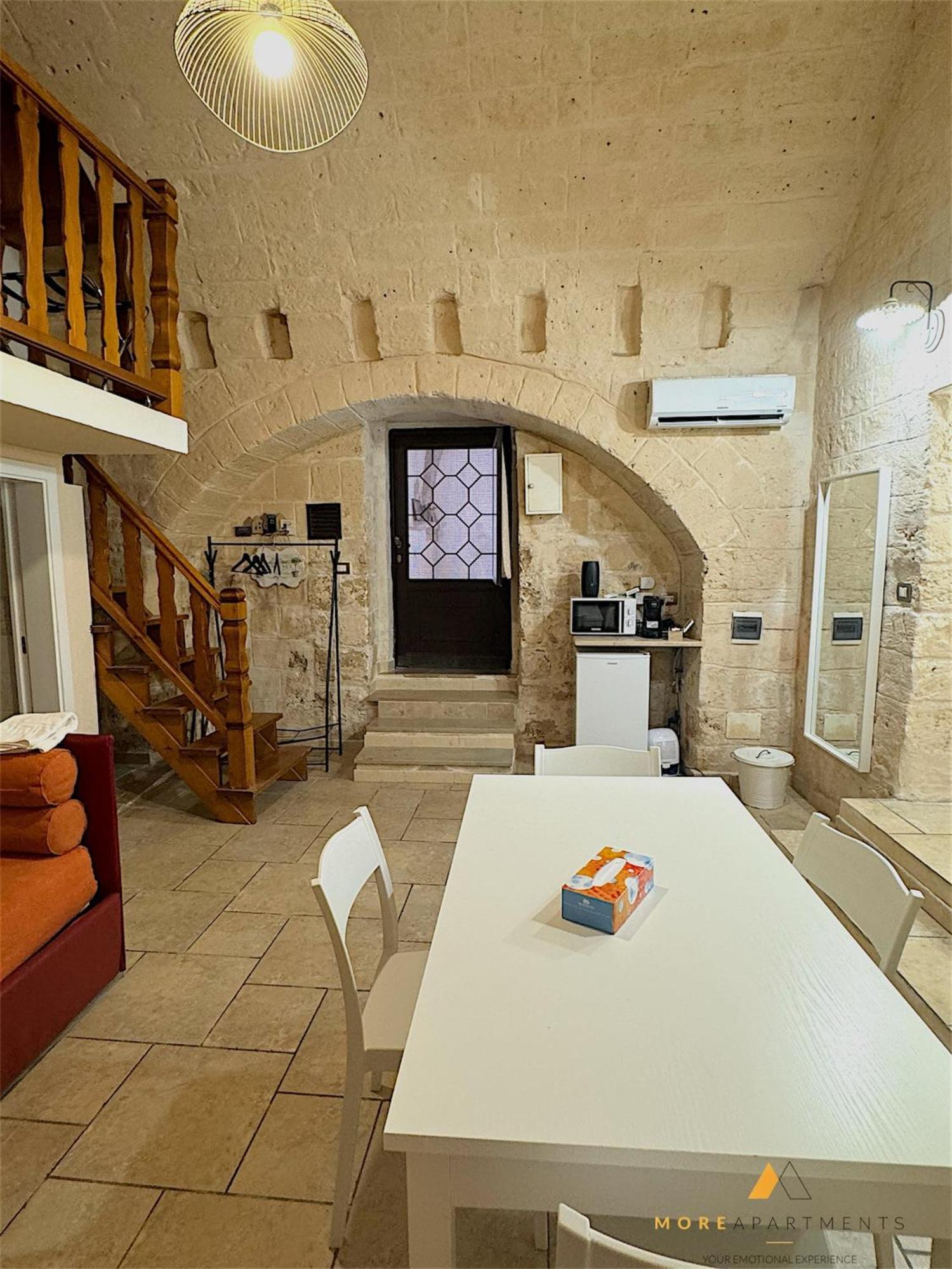 More Apartments The Castle Bari Extérieur photo